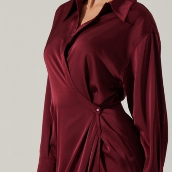 Astr The Label | Satin Wrap Shirt Dress Burgundy NWT - Picture 8 of 11